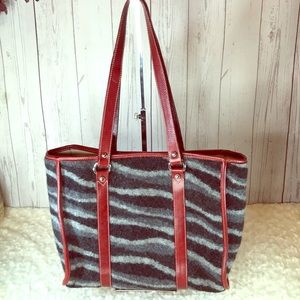 Koochi ku Shoulder Bag